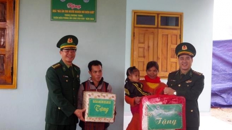 Cher 10 đhr’nong đong “Đong ặt đoọng ha đhanuôr đha rựt ca noong k’tiếc” đoọng ha pr’loọng lưm tr’mung pa  bhlầng k’đhap k’ra chr’hoong A Lưới