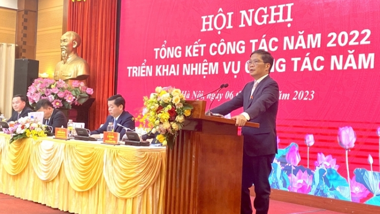 Ơi Trần Tuấn Anh nao jơnum hrom ping gah Khul sĭ mơdrô gơnong dlông