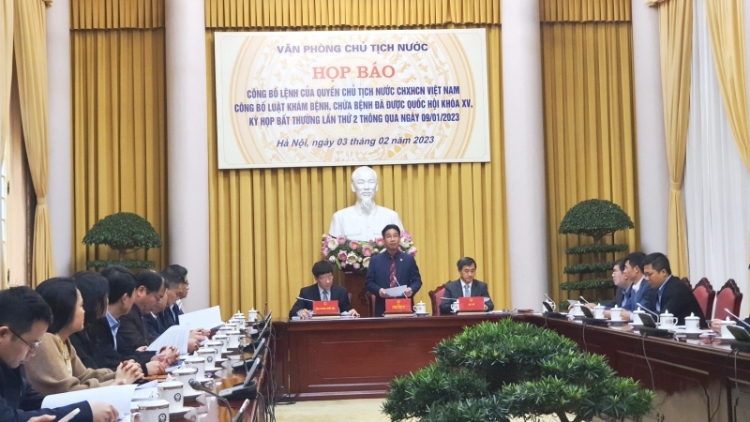 Yal kơrnoăt sồr bơh gơnoar atbồ ing Củ tịc lơgar bè Adăt pa geh Quốk hội ring bal