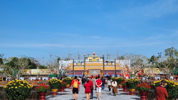 Pa dưr du lịch prang zập n’đăh, pa têệt k’đơơng t’pâh ta mooi văl cớ