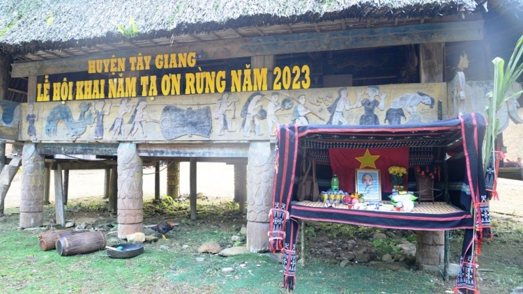 Chr’hoong Tây Giang bhrợ bhiệc bhan loọng c’moo, bhuôih crâng