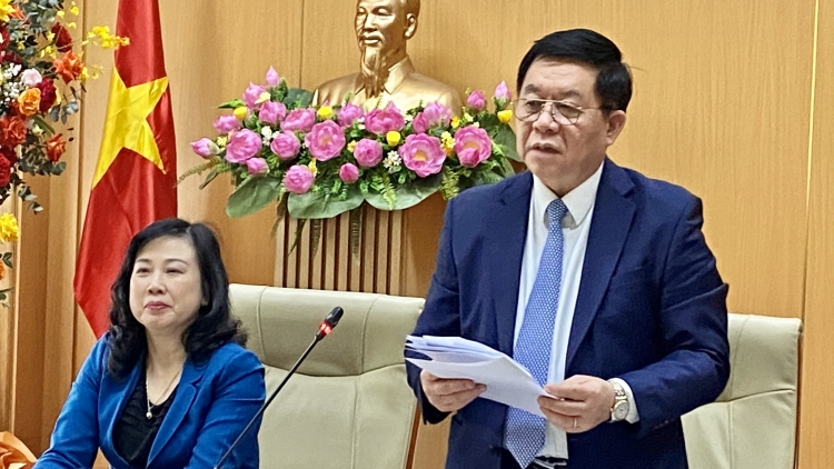 Kruanh Ban Tuyên giáo TW Nguyễn Trọng Nghĩa pah kan đah Bộ Y tế