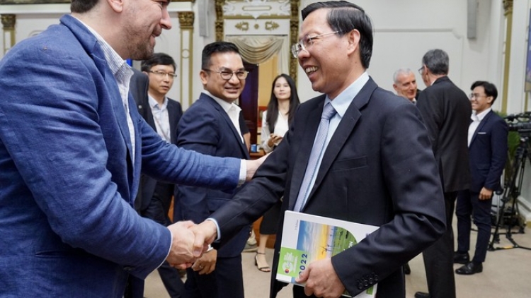 AKOK UB BHAP BINI BAN RAYA HCM BREI LANGYAH DOM KAN NDAH DI DOANH NGHIEP 