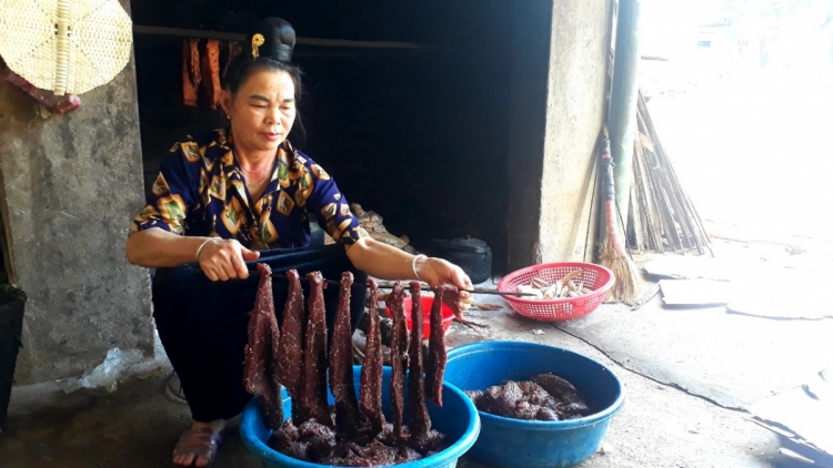 RALAOW VAK PARA GHIENG DI URANG BANGSA THÁI TÂY BẮC