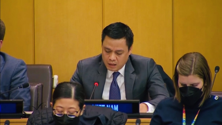 Việt Nam lah rjăp kon se way lah ntŭk rgum tơm bah ăp trong kơl hun hao jŏ jong