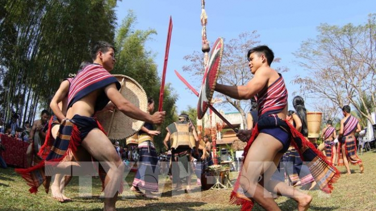 Kể khan chàng Dam Bhu và Dam Bha (Đoạn 4)