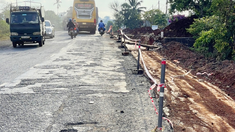 Khu xiâm ngăn troăng prôk ƀă rơxế kơtâu pơkâ thế ‘mâi rơnêu troăng kân 19  