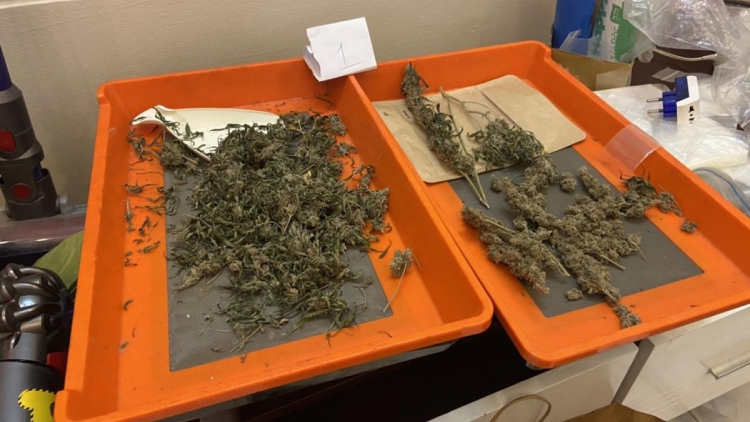 Đà Nẵng: Bơơn lêy k’tiếc k’ruung lơơng choh cần sa coh phòng