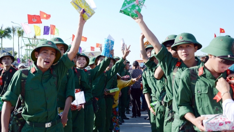 YAOK RABAU LIN BARAU DI DOM TINH, BAN HU MBAOK TAME HAREI TÒNG QUÂN TAGOK JALAN NAO NGAK LIN