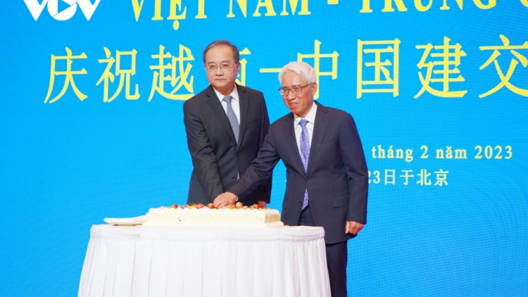 ពត៌មាន ម៉ោង ១១