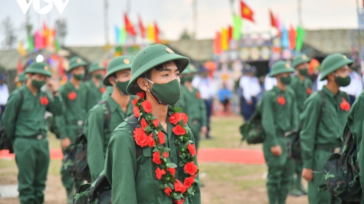 T’ngay đâu năc apêê lươt bộ đội g’luh tr’nơơp c’moo 2023