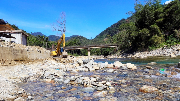  Quảng Nam pa đâh bhrợ pa liêm c’lâng p’rang coh da ding ca coong