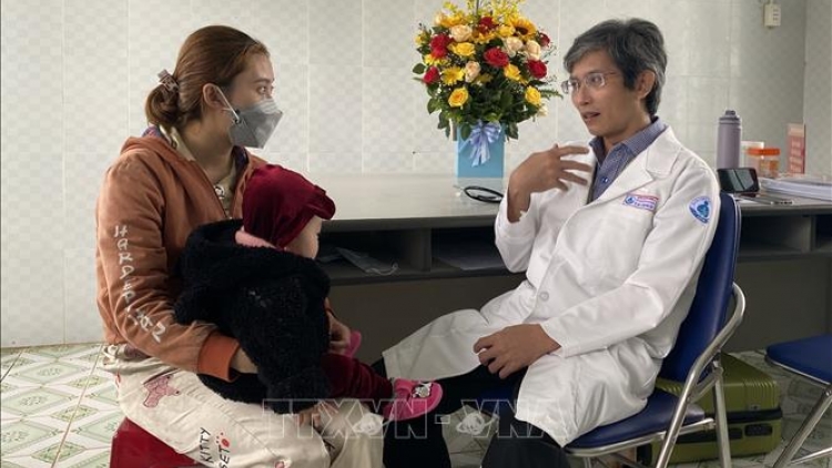 Lêy cha mêệt cr’ay da dul bẩm sinh doó pay zên đoọng ha p’niên k’tứi da ding ca coong Phú Yên