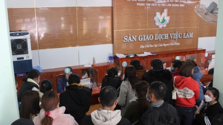 Quảng Bình: Xang Tết, apêê căh vêy bh’rợ coh miền Nam chô ooy vel đong chêêc bơơn bh’rợ t’mêê