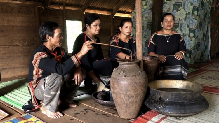 Tơmeăm mơhno túa lĕm tro Tơpui tơcho dêi mơngế Rơđế