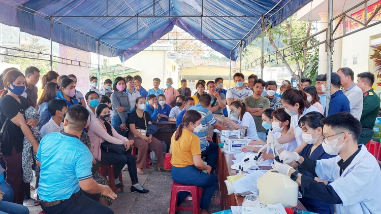 Đoọng aham liêm loom: Bh’rợ tr’nêng chr’năp liêm âng đhanuôr da ding k’coong Nam Giang