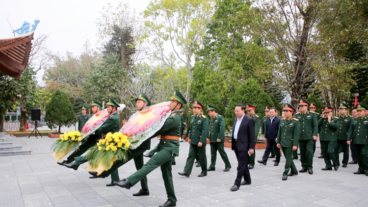 Ƀộ trưởng Ƀộ Quốk phòng chu ñàng kah kơlôi tàm Tiah tềl lời wơl dà lơgar Pò Hèn