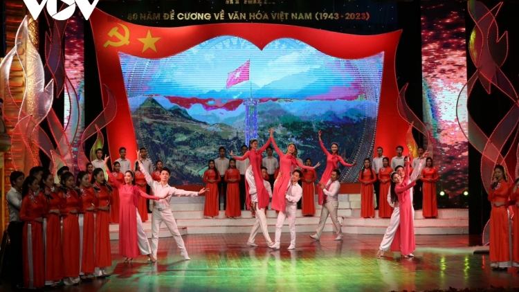 80 năm Đề cương mpeh văn hóa Việt Nam (1943-2023)  Văn hóa n'hanh suan dăng sol trong an ƀon lan lam dak