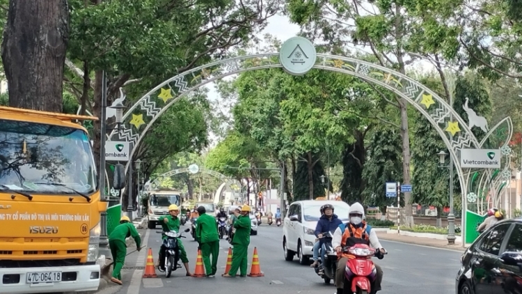 Pơlê kong kơdrâm Ƀuôn Ma Thuột khŏm mơ-eăm mơdât hlối tơdroăng ki pâ liăn tơmối a Rôh po leh tơbleăng kơphế 