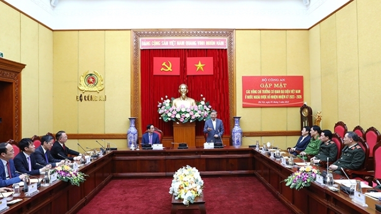 Ơi Tô Lâm bưp ƀô̆ mơta khua anom bruă pơ ala Việt Nam ƀơi tač rơngiao