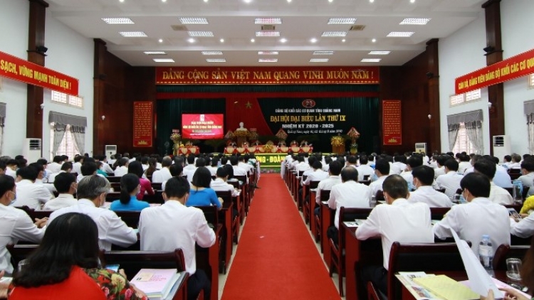 T’cooh xa nay Ban Dân vận Tỉnh uỷ Quảng Nam lướt lum lêy, haanh deh 60 c’moo bhrợ t’vaih Đảng bộ Khối apêê cơ quan tỉnh