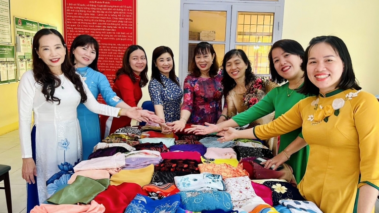 Grăng Áo dài c’xêê 3 chắp nhêr âng pân đil Phú Yên