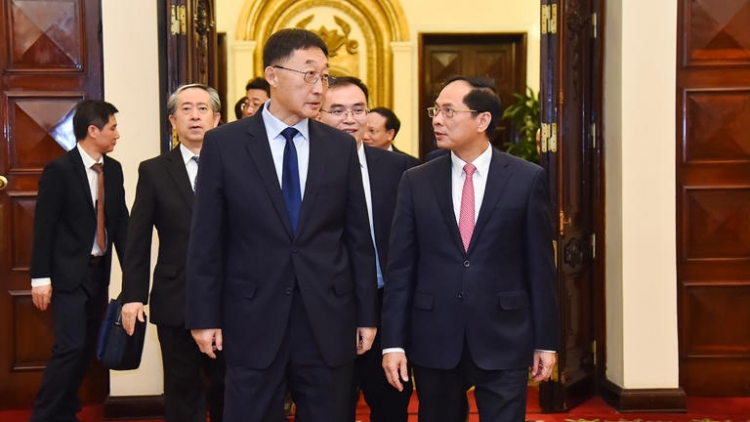 Pôa Bùi Thanh Sơn, Ngế xiâm tơpui kâ tơdah Kăn pơkuâ hnê ngăn Đảng Quảng Tây, Sinuâ