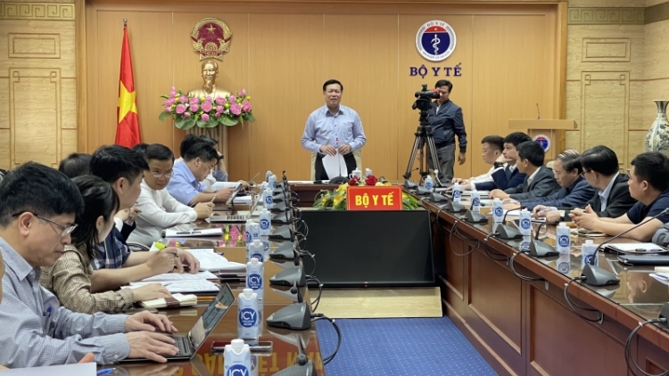 Bộ Y tế pa choom xay bhrợ pazêng râu t’mêê ooy bh’rợ câl zơ nươu, hoá chất, pr’đươi y tế