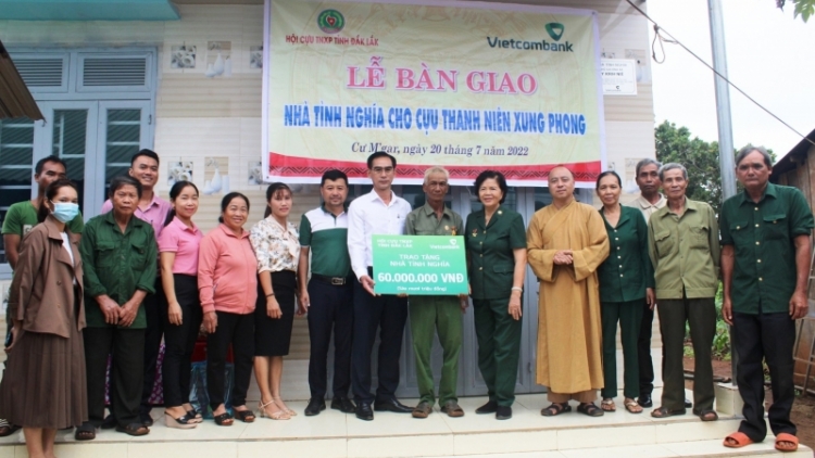 Druh ndăm xung phong ơm bah Dak Lak mât kơl an nau rêh ân ăp nŭih