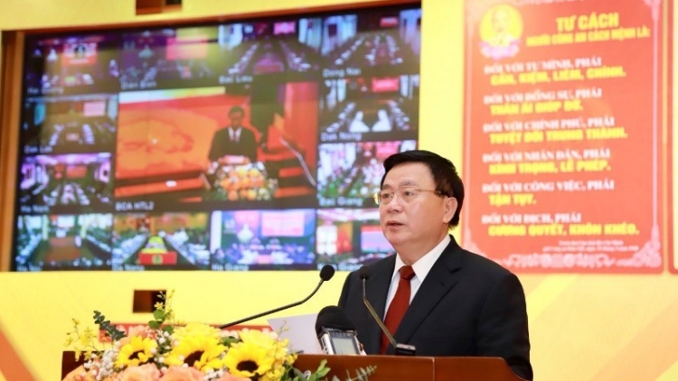 ពត៌មាន ម៉ោង​ ៦