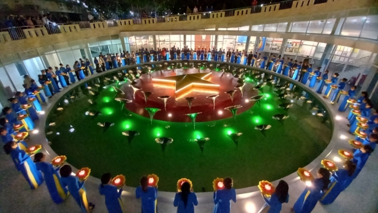 Chủ tịch nước bêl ahay Trương Tấn Sang pấh bhiệc hay k’noọ 35 c’moo t’ngay 64 cán bộ, chiến sĩ chêết bil đhị Gạc Ma