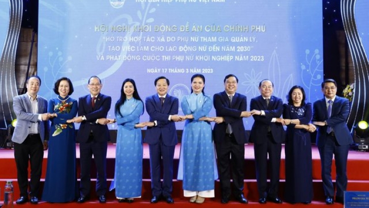 Phó Thủ tướng Lê Minh Khái ta đang moon: Ra pặ c’rơ đoọng xay bhrợ Đề án zooi hợp tác xã âng pân đil ting pâh k’đhơợng lêy, t’vaih bhiệc bhrợ đoọng ha pân đil