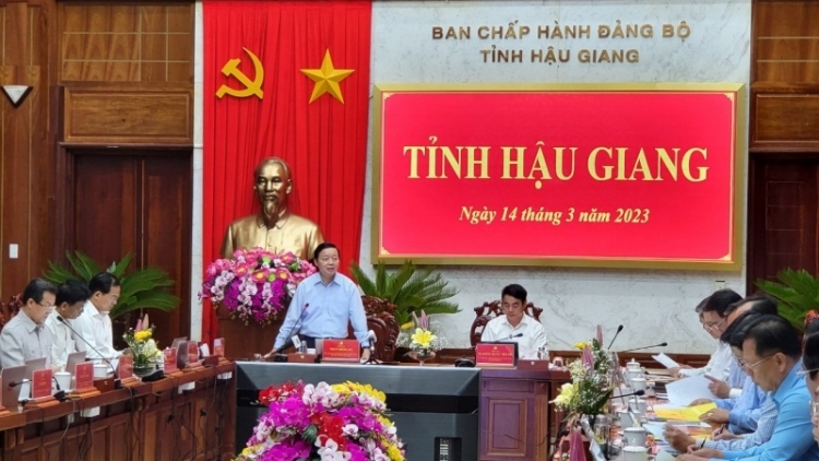 Kơ iĕng Thủ tướng Teh đak Trần Hồng Hà bơ̆ jang hăm rim tơring Tơmăn đak kroong Cửu Long