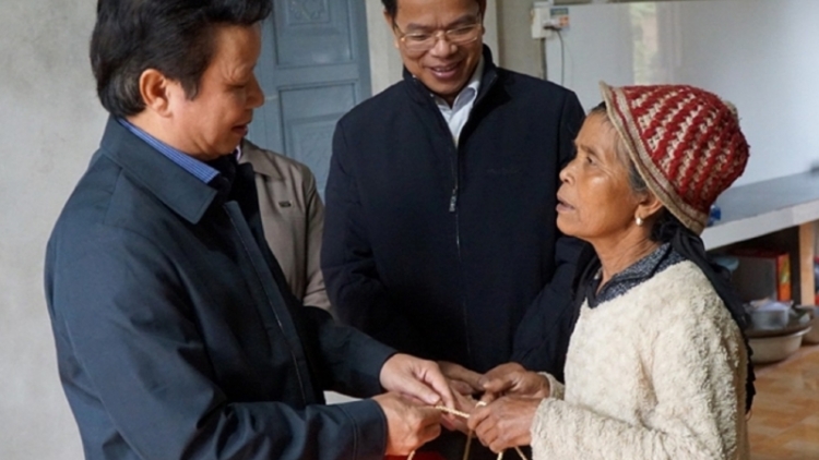 Klei khăp lĭng kahan – mnuih ƀuôn sang krĭng knông lăn