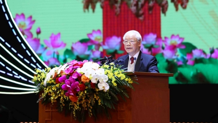 Tổng Bí thư Nguyễn Phú Trọng vang năm Pơm lêh tơbăt 75 sơnăm Kŏng ang kon pơlei hŏk pơhrăm, jang kiơ̆ Tơdrau tơdrong Ƀok Hô pơtho