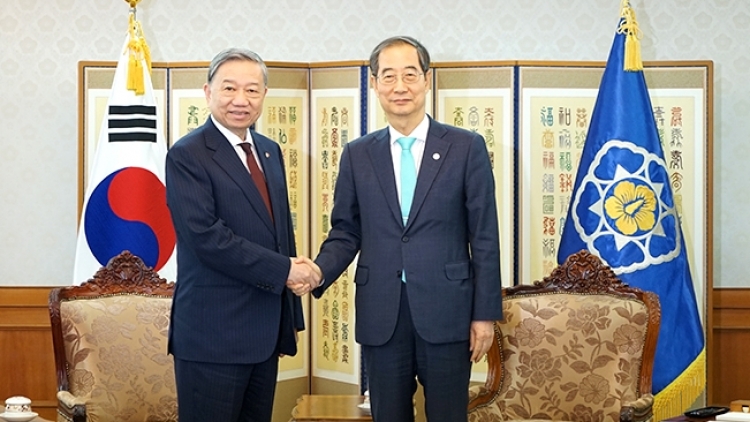 Khua phŭn bruă Tô Lâm kkuh čhưn hŏng khua knŭk kna Dhŭng Korea Han Duck Soo 