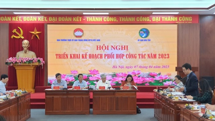 Rơh rƀŭn ntrŭnh nau nchrăp tâm boh nau kan đah Uỷ ban Mặt trận Tổ quốc Việt Nam ndrel Uỷ ban Dân tộc