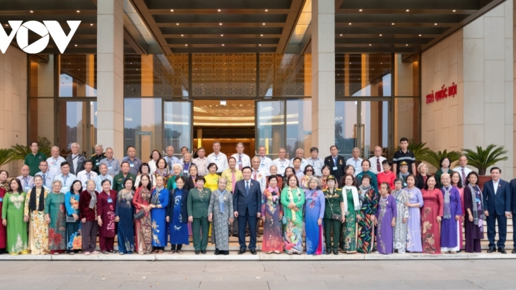 Khua git gai pơ ala mơnuih ƀôn sang dêh čar bưp ƀing mơnă yua kơđi čar đưm