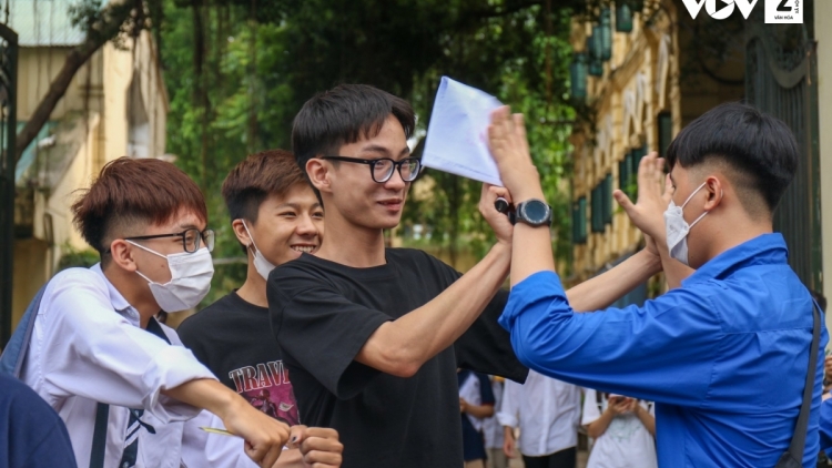 Tuyển sinh 2023: Bấc rau t’mêê liêm choom đoọng ha thí sinh lâng apêê trường