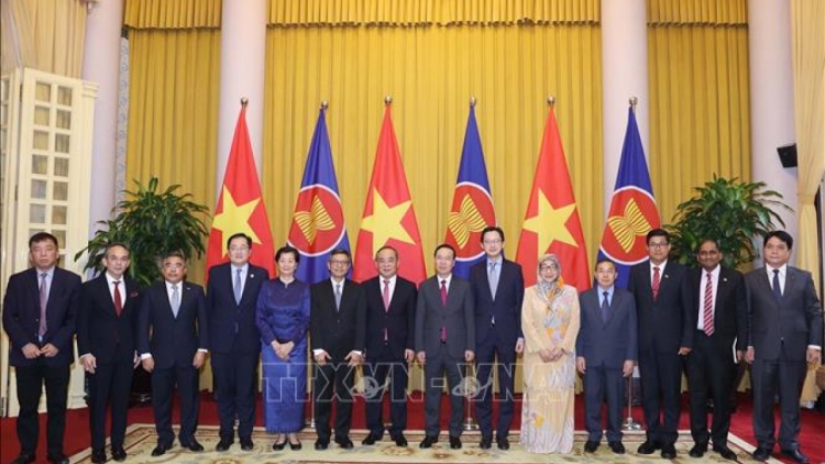 Kruanh dak Võ Văn Thưởng vơt ăp ntoh măt bah ăp dak tâm ASEAN