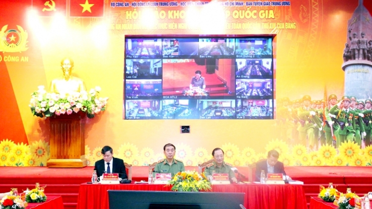 Jơnum boh thâo ia rơgơi dêh čar “Kông an hăng bruă ngă tui Tơlơi pơtrun jơnum Ping gah dêh čar tal 13”