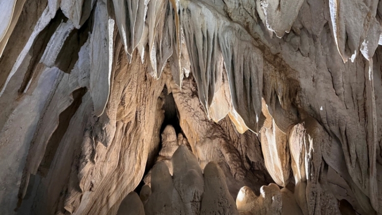 22 boọng gơp t’mêê bơơn lêy đhị Quảng Bình căh âi đơơng bhrợ du lịch