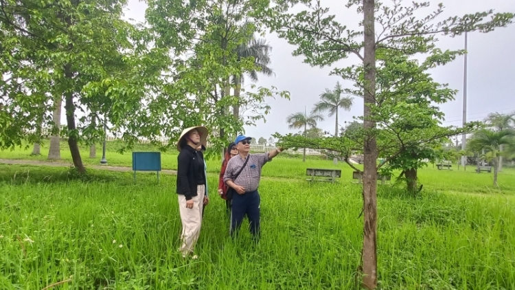 Nang chr’noh têêm ngăn đhị poong Hiền Lương – k’ruung Bến Hải