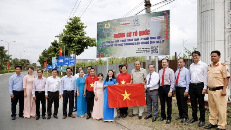 PEIH PAKAH DANAK DAK “JALAN HALA DOK TANEH IA” DI HUYỆN PHONG ĐIỀN