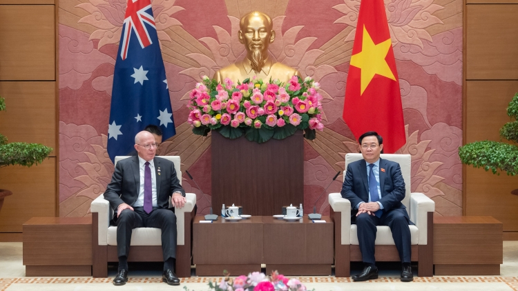 Khua bruă kƀĭn ala Vương Đình Huệ bi tuôm hŏng Pô mâo ênŭm klei dưi David Hurley