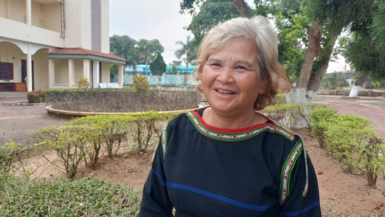 Tây Nguyên bơsram mờ lơh jat jơnau bơto sồr Bác Hồ dê