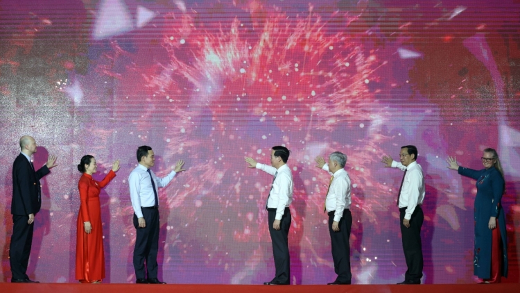 Khua mir sir ơi Võ Văn Thưởng nao jơnum pơphun Blan tơlơi khăp pap 