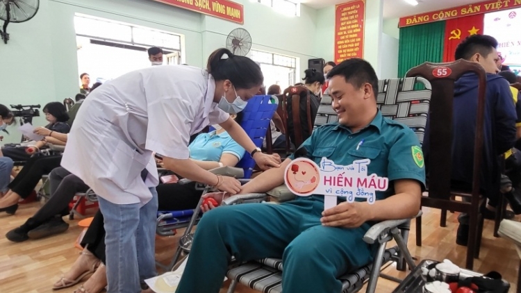 Tây Nguyên tơhri dăp đon plang pham dŏng bơngai