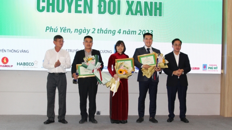 T’hước tước ooy cr’noọ xa nay “Tr’xăl t’viêng- dưr vaih t’viêng”