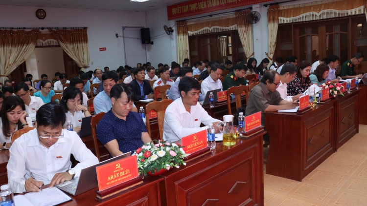 Quý I, chr’hoong Tây Giang, tỉnh Quảng Nam t’moot 29 đảng viên t’mêê